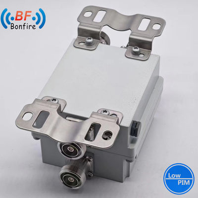 Triplexeur RF Diplexeur extérieur combinateur à bande hexagonale avec connecteur féminin DIN -153dbc