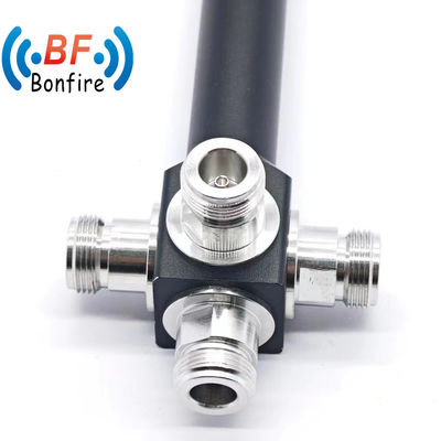 2400-6000MHz bas Pim -160dBc 2X43dBm Diviseur de puissance RF à 4 voies pour intérieur / extérieur IP65