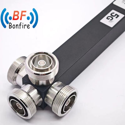 2400-6000MHz NF Connecteur 4 voies Power Splitter Package Taille 22,00cm * 7,00cm * 4,00cm