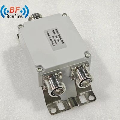 4.3-10f DIN-F N-F RF Combinateur à double bande Combinateur 200W 2300-2400 2500-2700MHz basse tension