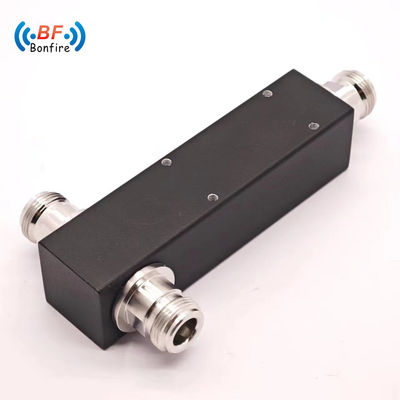 Faible perte d'insertion basse Vswr 5000-6000MHz 50W Diviseur de puissance à deux voies N Femme IP60 pour Ibs/Das