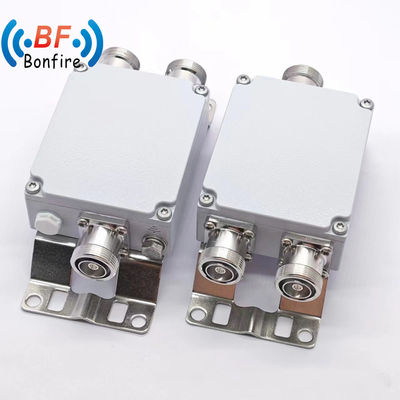 Combinateur RF de type DIN de 200 W d'homme à femme pour applications à double bande et IP65