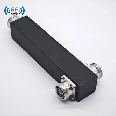 VHF UHF Diviseur de puissance 5000-6000MHz Interface N-femme pour le système de communication par interphone