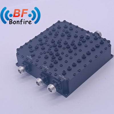 HLQ-XXXXX Tri-Band Combiner 1710-1880 1920-2170 3300-3700MHz avec une fréquence de 4,3 à 10 F