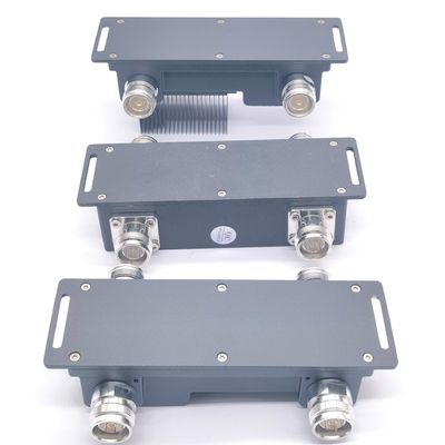4.3-10-F Combinaison hybride d'interface 2 en 1 sur 698-3800MHz pour une efficacité améliorée