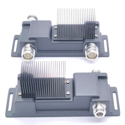 4.3-10-F Combinaison hybride d'interface 2 en 1 sur 698-3800MHz pour une efficacité améliorée
