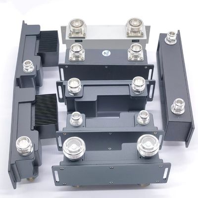 4.3-10-F Combinaison hybride d'interface 2 en 1 sur 698-3800MHz pour une efficacité améliorée