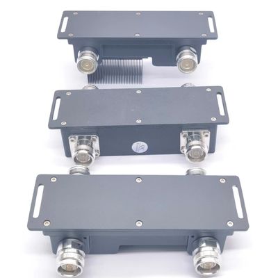 2 en 2 sortie Hybrid Combiner Hybrid Coupler 698-3800MHz 4.3-10 F pour les projets Ibs/Das