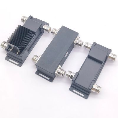 DQ-0738-223301 Combinaison hybride 2 en 2 sur 698-3800MHz DIN-F Package Poids brut 2.000kg