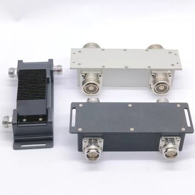 Accouplement hybride 2 en 2 sur 698-4000MHz DIN-F pour la combinaison de signaux à large plage de fréquences