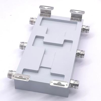 IP65 intérieur/extérieur 3 en 3 hors coupleur hybride 698-3800MHz 4.3-10-F HCXXXXXXX