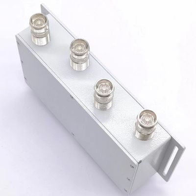 4.3-10-F Couplée hybride d'interface 4 en 4 sur 698-4000MHz 2 000 kg Poids brut du paquet