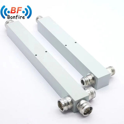 50W 698-3800MHz Diviseur d'alimentation à deux voies Diviseur d'alimentation N-connecteur féminin pour le système de sécurité publique Ibs