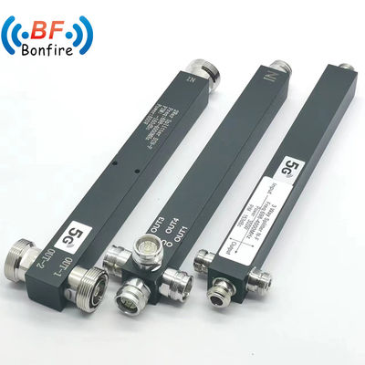 50W 698-3800MHz Diviseur d'alimentation à deux voies Diviseur d'alimentation N-connecteur féminin pour le système de sécurité publique Ibs