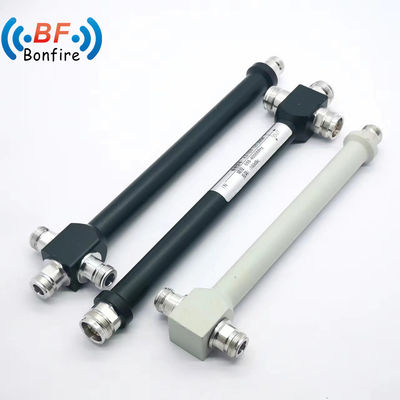 Splitters de puissance RF à 2 voies noirs 698-3800MHz Splitters de puissance avec connecteur SMA