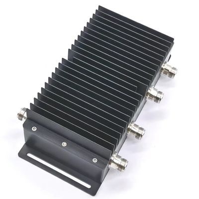 125dbc NF RF couplage hybride passif RF Combinaison hybride 4 en 2 sur 698-3800MHz N-F