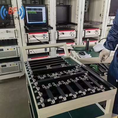 0.510kg Paquet Poids brut 698-3800MHz Diviseur de puissance à deux voies N Type féminin