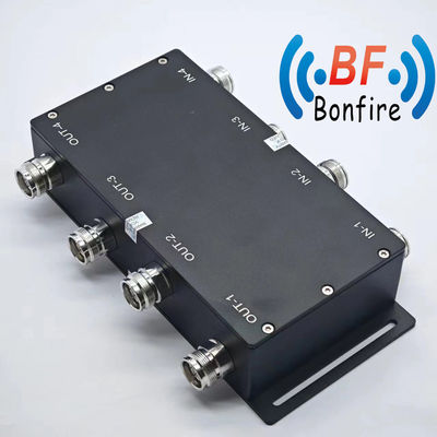 698-3800MHz couplage hybride à basse fréquence 2X2 4.3-10 Combinateur hybride féminin pour large bande