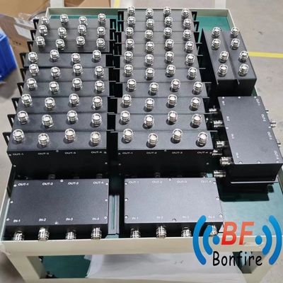 4.3-10-F/DIN-F/N-F VHF 698-3800MHz 3dB Hybrid Coupler Combiner N Femme Type 4 dans 4 sortie
