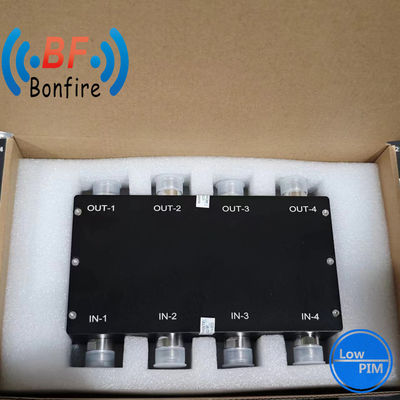 Couplings hybrides gris 698-3800MHz 3dB 4,3-10 Femme 4 en 4 sortie combinateur IP65 -160dbc