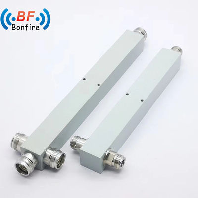 N-F/4.3-10-F/DIN-F Interface Power Splitter 698-3800MHz pour les systèmes de télécommunications