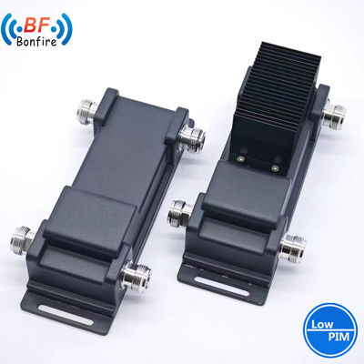 617-3800MHz 3dB 2X2 RF Hybrid Coupler Combiner 4.3-10 Femme pour 5g à l'aide personnalisée