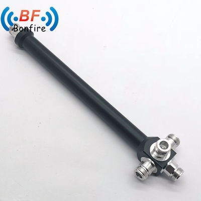 Splitter de puissance à deux voies de 300 W avec boîtier 4.3/10 Poids brut 0.510 kg et conception