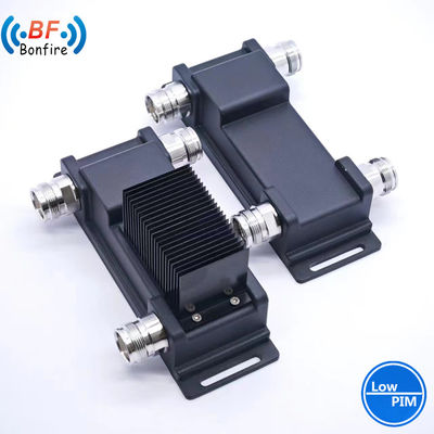 5G 4X4 coupler hybride RF large bande matrice hybride combinateur 4.3-10 Femme pour DAS 698-4000MHz