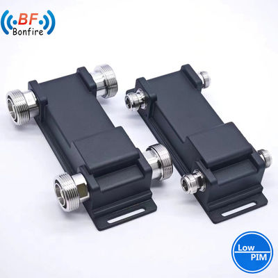 Coupleur hybride rouge 4X4 698-4000MHz 5g à large bande basse PIM pour système d'antenne distribuée