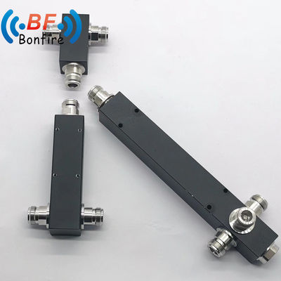 3200W IP65 4,3-10 Femme Splitter de puissance par cavité RF 2 voies 698-4000MHz 50 ohm pour durable