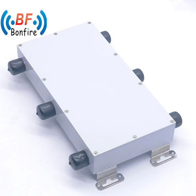 22.00cm * 10.00cm * 2.00cm 698-4000MHz Coupler hybride 3 X3 4.3-10 Connecteur féminin