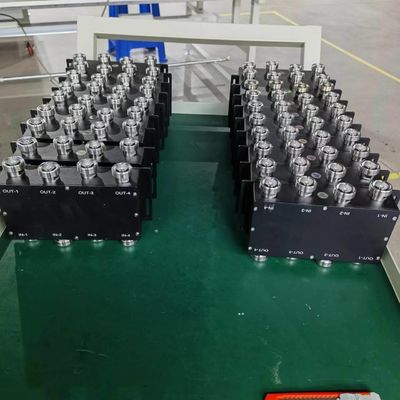 Grise 698-4000MHz 4X4 4in 4out 300W 155pim RF coupler hybride combinateur hybride pour Das Ibs