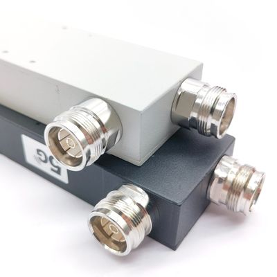 Accouplement directionnel par cavité d'air 15dB 20dB 30dB pour les marchés de pays 617-4000MHz 4.3-10 F
