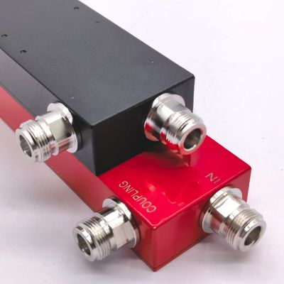 7dB 10dB 12dB Accouplement directionnel du bâtiment pour la livraison globale du projet Ibs/Das à 698-3800 MHz N F