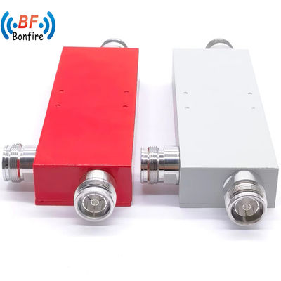 0.200 kg Poids brut du paquet 5dB 6dB 7dB 8dB Accouplement directionnel de l'air 698-4000MHz