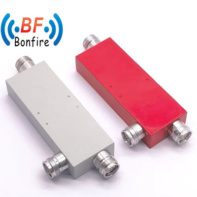 Accouplement directionnel RF 10dB à basse Pim 30W 2GHz-18GHz pour les applications à haute fréquence