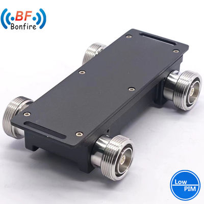 698-3800MHz 2X2 Coupler de combinaison hybride -155dBc RF à basse fréquence Pim avec Voir le tableau ci-dessous