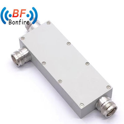 Accouplement directionnel RF à perte de puissance de 300 W 1.47 dB 7 dB degré d'accouplement pour 698 MHz-3800 MHz