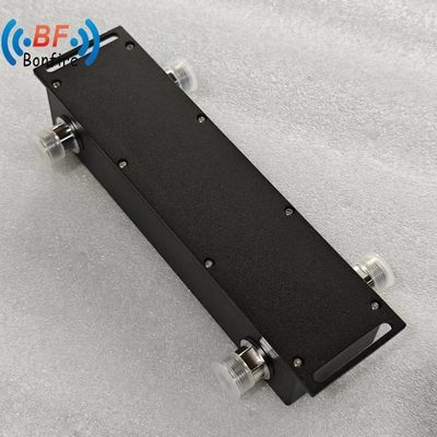 Couplings hybrides à basse fréquence 2X2 avec interface 4.3-10-F/DIN-F/N-F 698-3800MHz