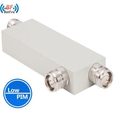 698-4000MHz Basse Pim -160dbc IP65 N Interface de couplage directionnel féminin N-F Gris/rouge