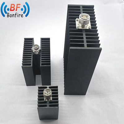 Faible Pim Faible perte 600-4000MHz 50 Ohm 200W Charge RF IP65 avec connecteur N-M Taille compacte