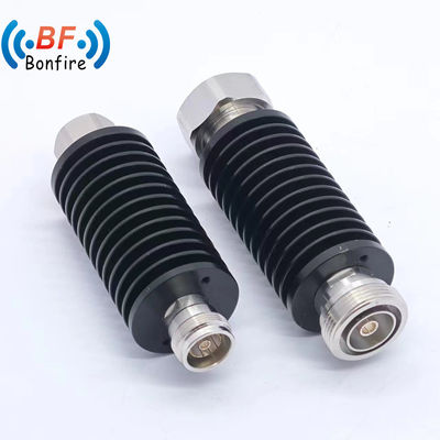 Attenuateur fixe unidirectionnel de 100 W 3/6/10/20 dB N-Homme à N-Femme DC-3800MHz Noir