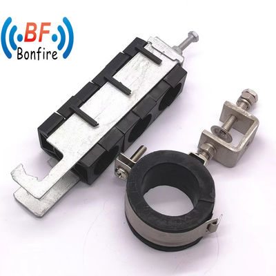 15.00cm * 6.00cm * 1.50cm Package 3 Way Feeder Clamp pour les fibres et les câbles électriques de 5 mm