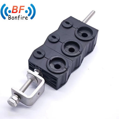 0.410kg Paquet Poids brut 7/8&quot; Clampe de câble coaxial avec une excellente transmission de signal