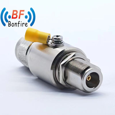 Intérieur/extérieur IP65 698-3800MHz RF Arrêteur Protègeur contre la foudre Arrêteur F Tube de protection contre les surtensions