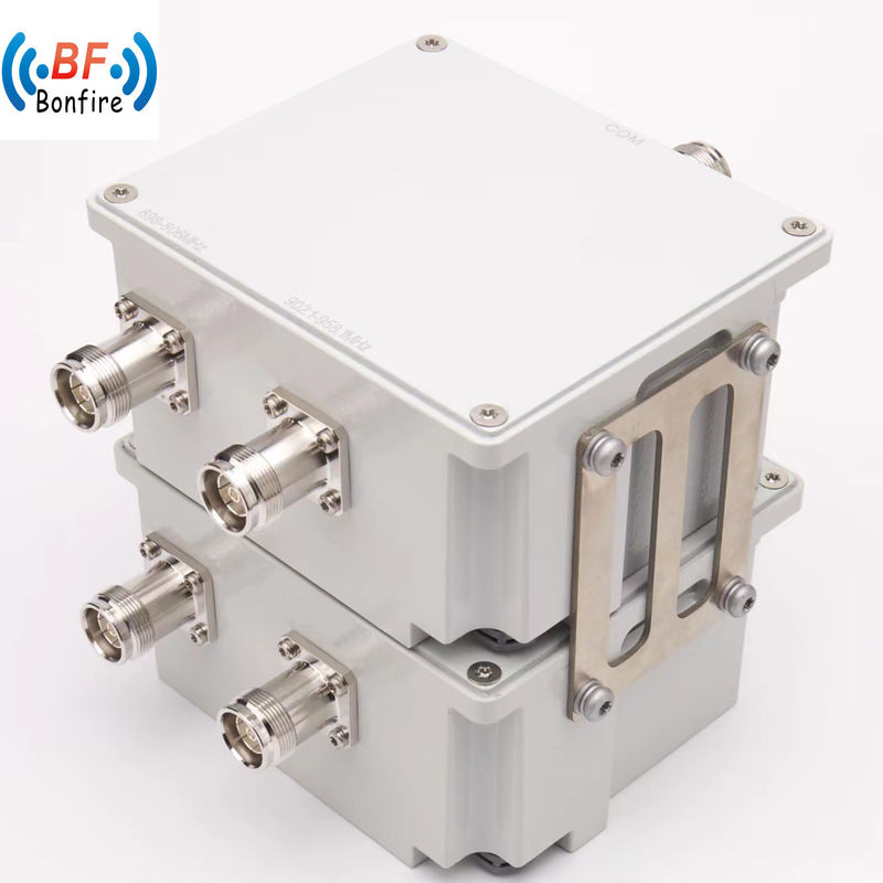 Combinaison à double bande basse fréquence 790-862 MHz 880-960 MHz 4.3-10-F HL-0809/0910-217701 427701