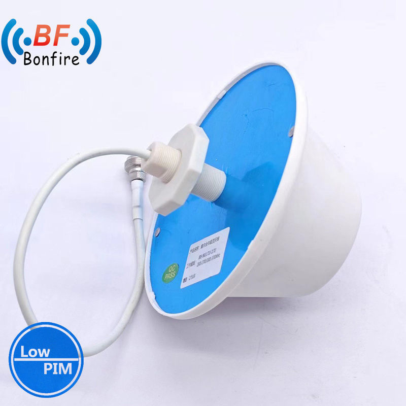 VSWR 1.5 antenne de plafond à double polarisation pour le signal du routeur de l'adaptateur WiFi 4G 5g intérieur