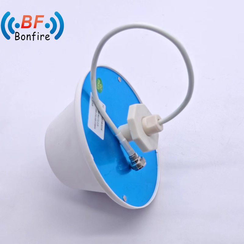3300-4000MHz Antenne extérieure à gain élevé pour 2G 3G 4G CDMA GSM Dcs Production OEM / ODM