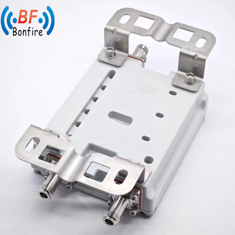Combinateur à double bande 4.3-10 Duplexer féminin 1710-1880/1920-2170/2300-2700MHz RF basse Pim