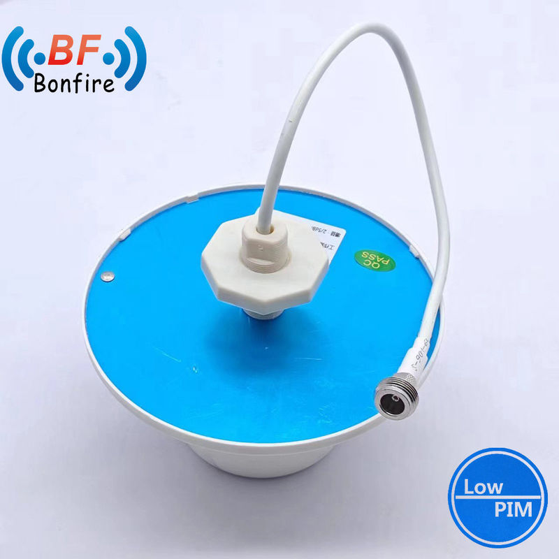Intérieur 3300-4000MHz large bande 5g LTE 3 / 5dBi RF antenne directionnelle antenne de plafond